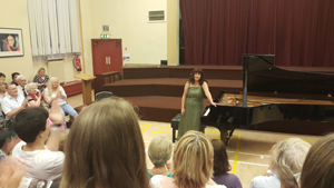 Alicja - taking a bow